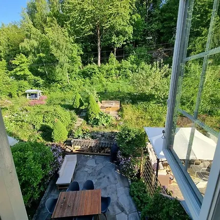 Vakkert Hus I Gamle Oslo. 3 Parkeringsplasser. Oslo