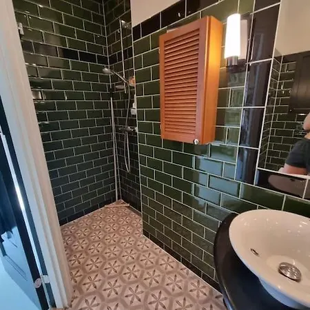 Apartament Vakkert Hus I Gamle Oslo. 3 Parkeringsplasser.